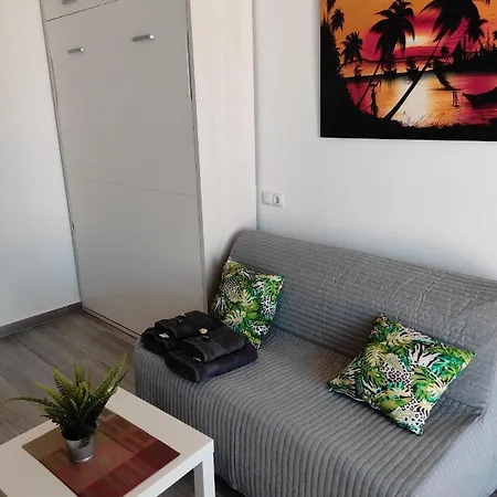 Estudio Recien Reformado En Primera Linea De Playa Apartment Benalmadena